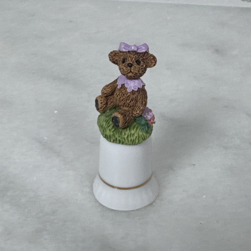 Avon Charming Thimble Collection Teddy Bear No Original Box